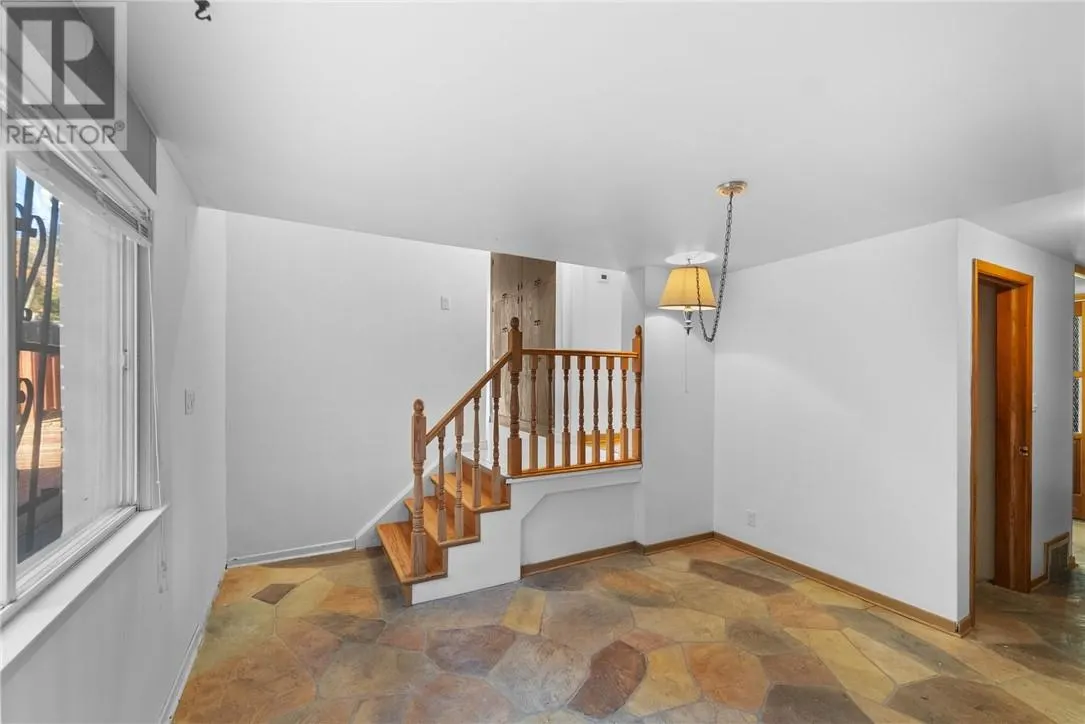 1019 Grandview Avenue