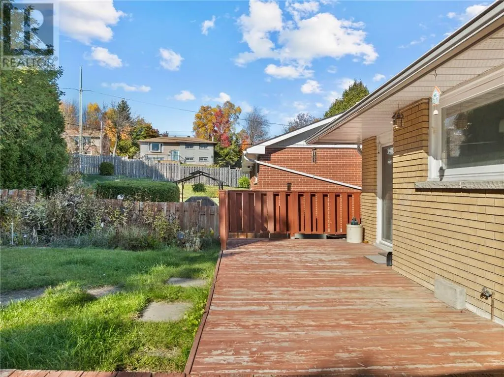 1019 Grandview Avenue