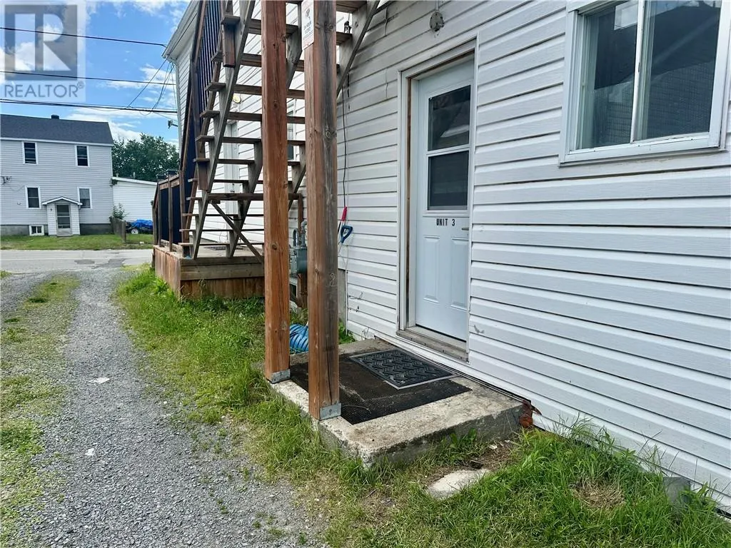 490 Whissell Avenue
