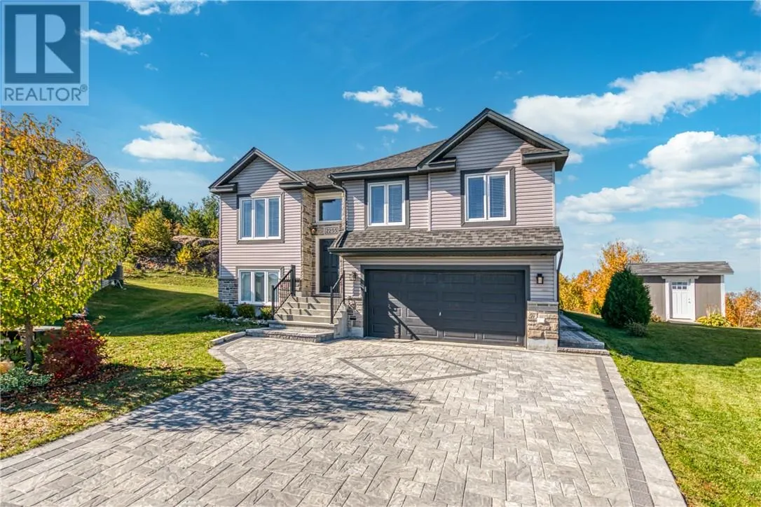 2255 Mallards Landing Drive