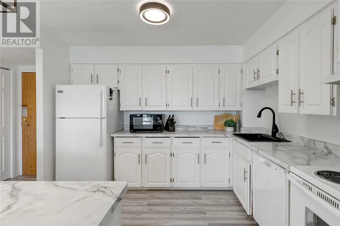 190 Mountain Street W Unit# 904