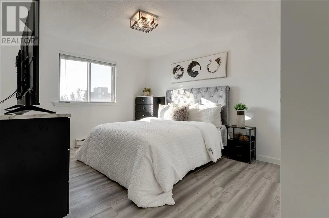 190 Mountain Street W Unit# 904