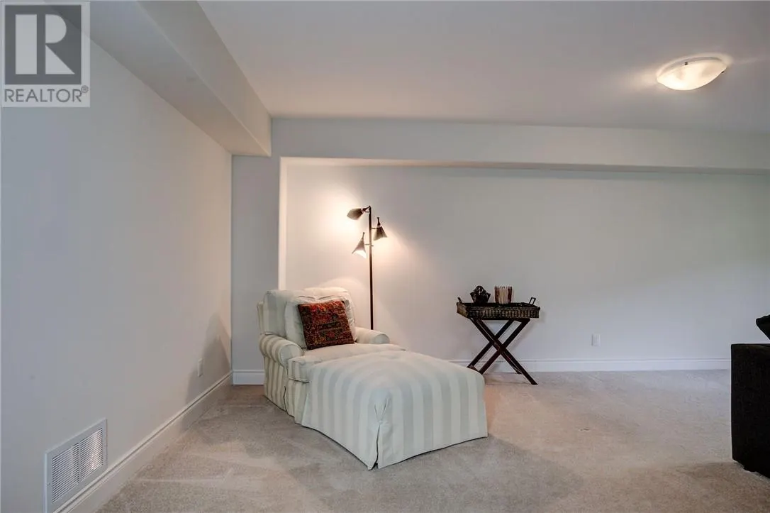2310 Algonquin Road Unit# 27