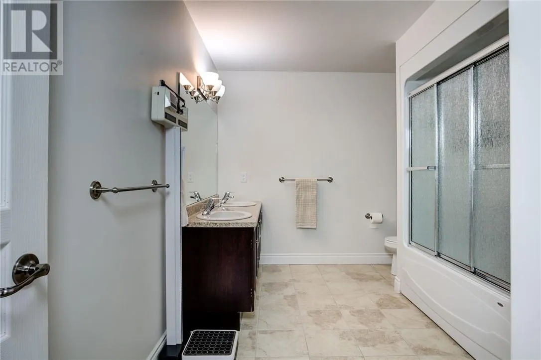 2310 Algonquin Road Unit# 27