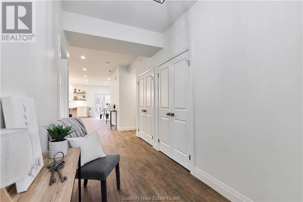 44 Nottingham Avenue