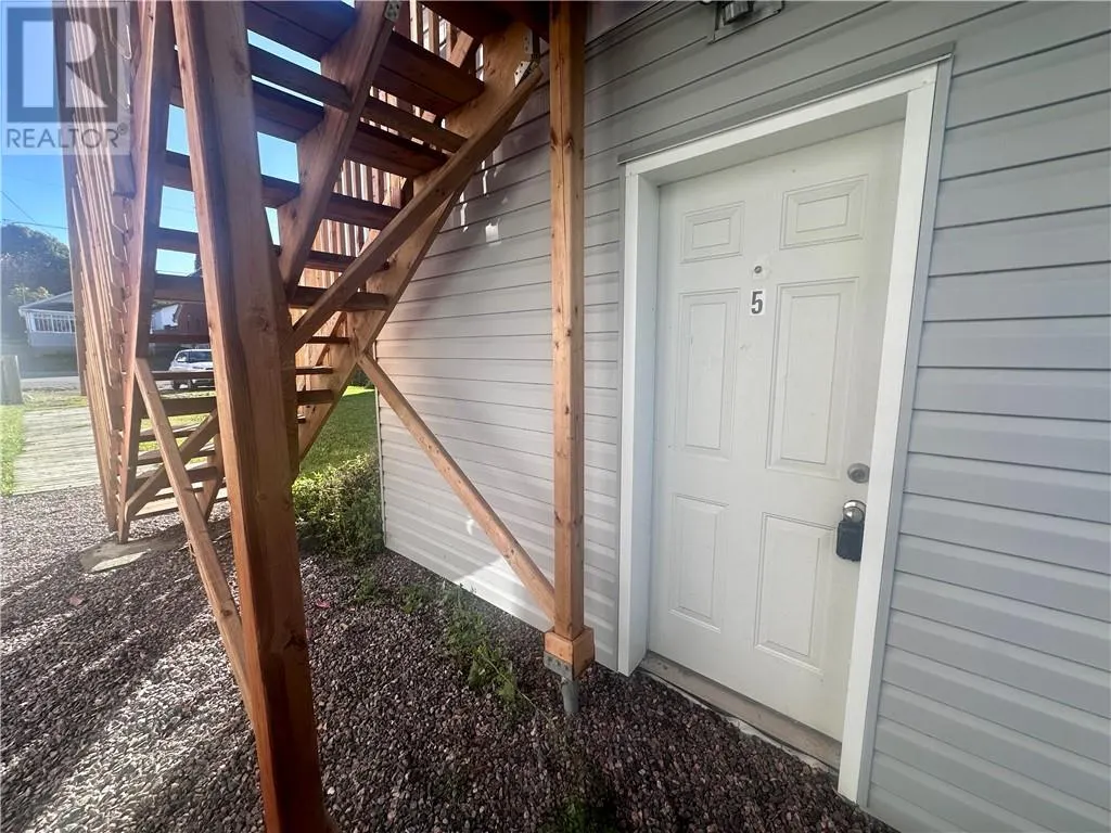 425 Bessie Avenue Unit# 5