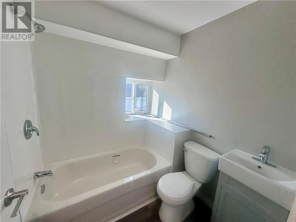 425 Bessie Avenue Unit# 1