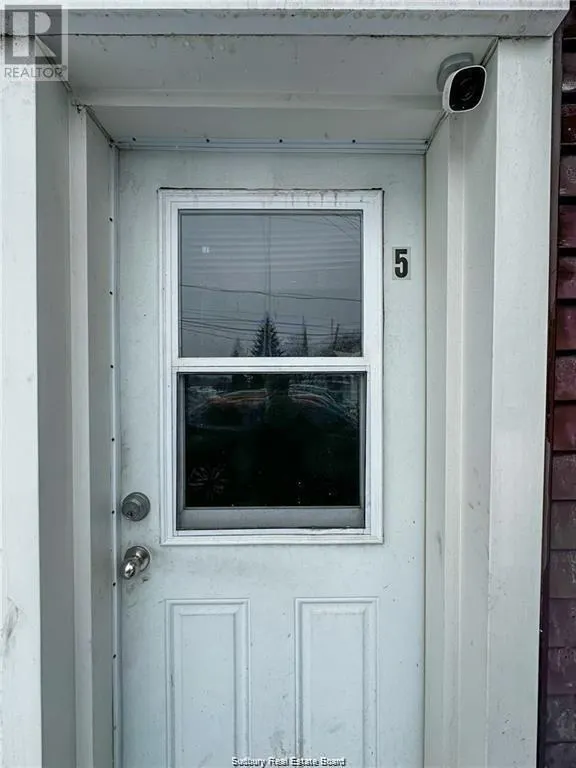 76 Kathleen Street