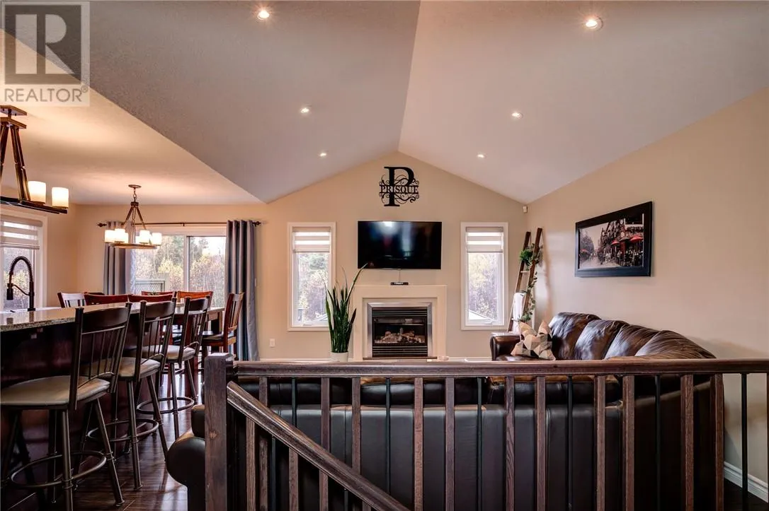 4721 Country Club Drive
