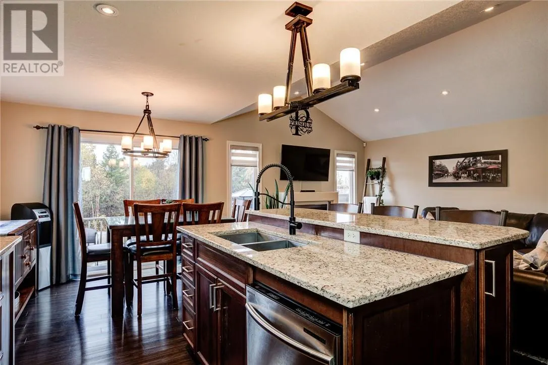 4721 Country Club Drive