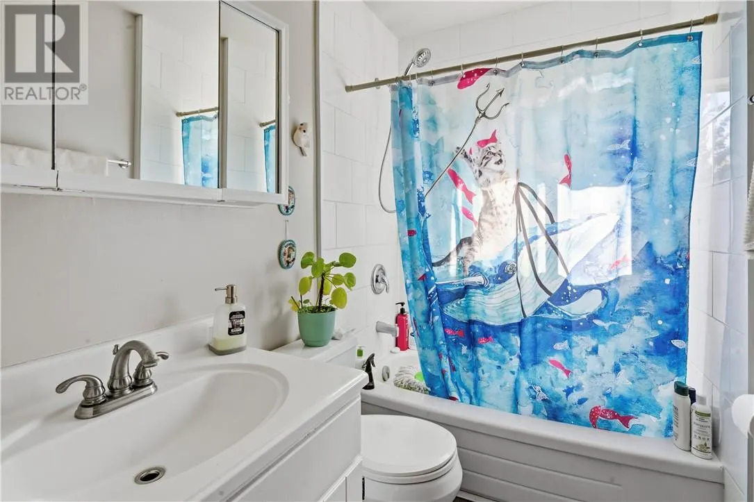 648-650 Lilac Street