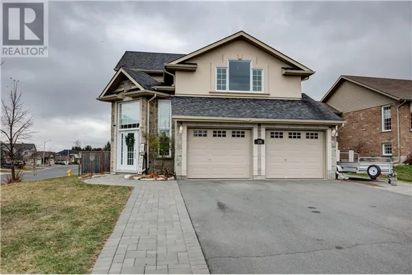 130 BAYSIDE Crescent