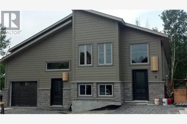 565-569 Huron Street