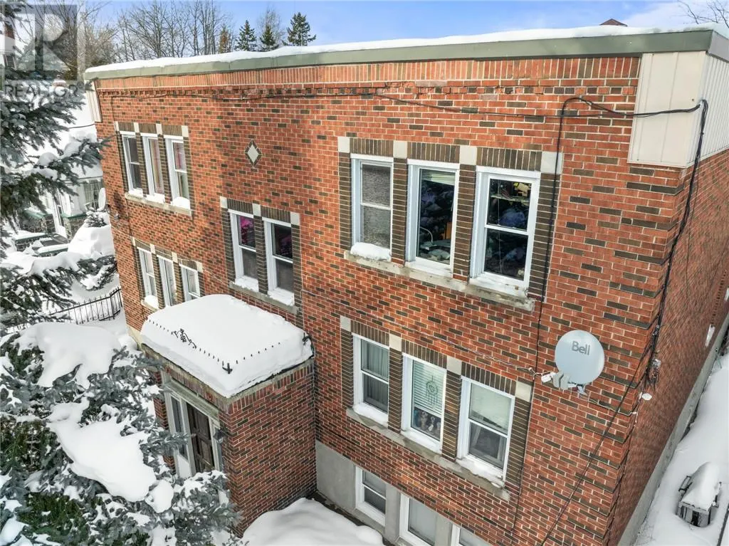 226 Oak Street