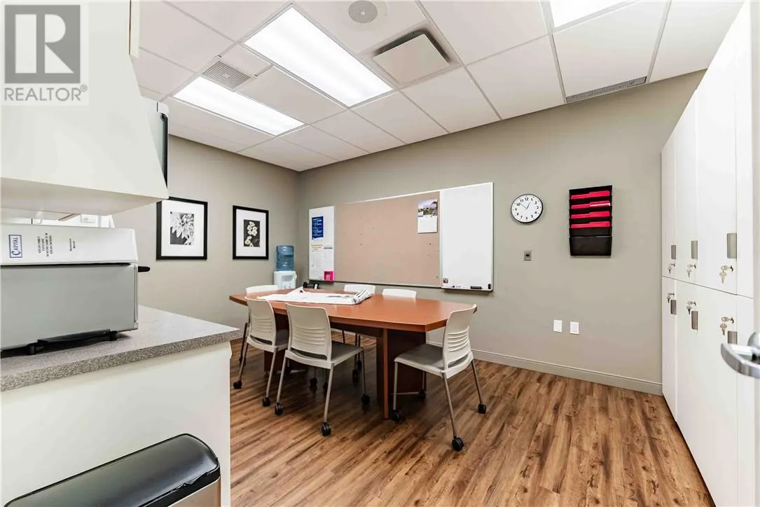 93 Notre Dame Avenue W Unit# 11-12