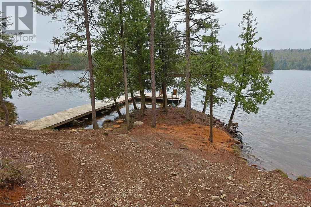 872 Dunlop Water Access