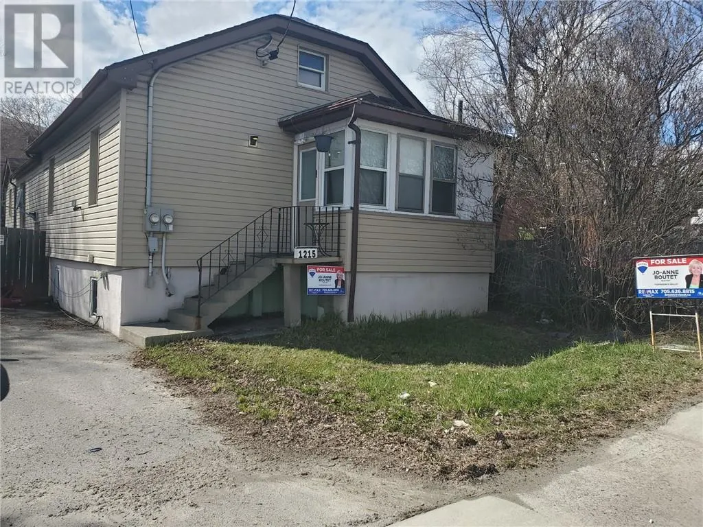 1215 Notre Dame Avenue
