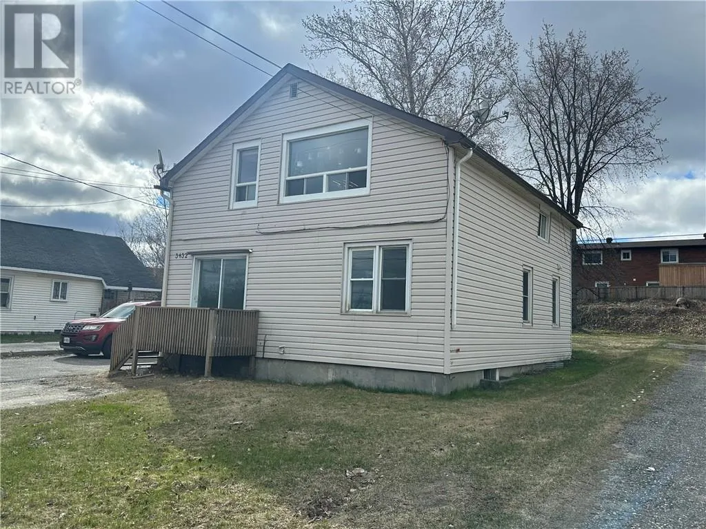 3432 Falconbridge Highway