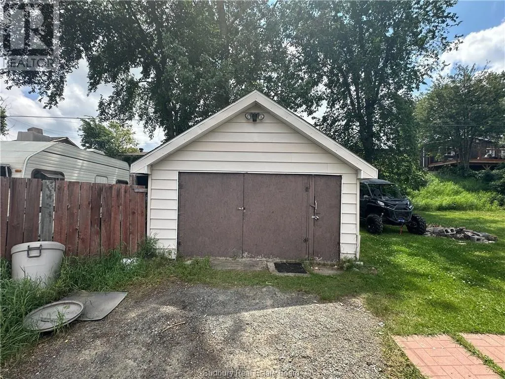 3432 Falconbridge Highway