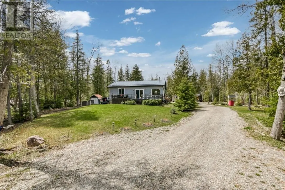 1137 Bay Estates Road S