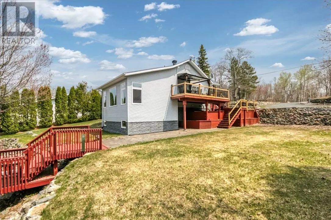 65 Frenchman Lake Road S