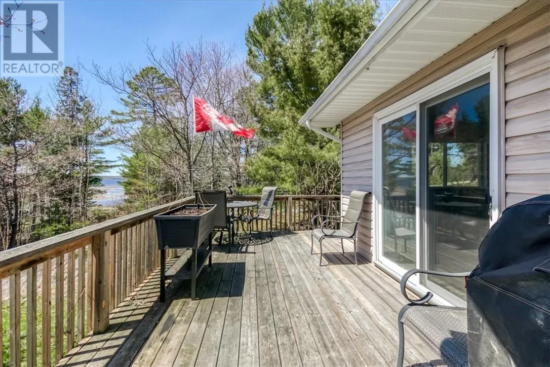 340 Brennan Harbour Road