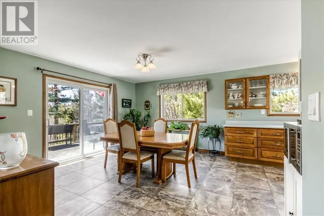 340 Brennan Harbour Road