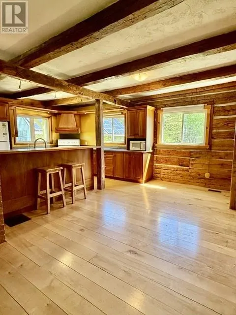 760 River Rd
