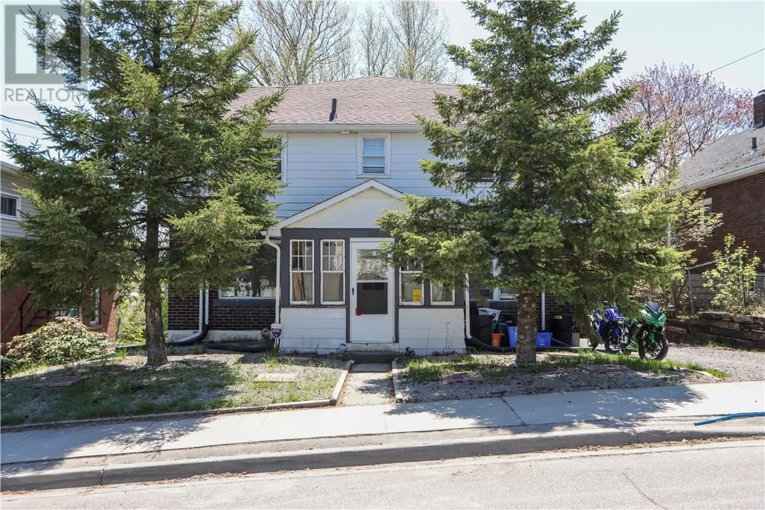 257 Oak Street