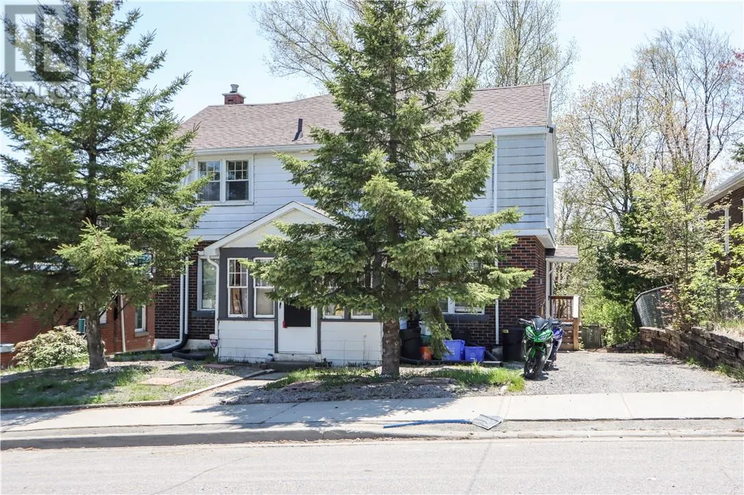 257 Oak Street