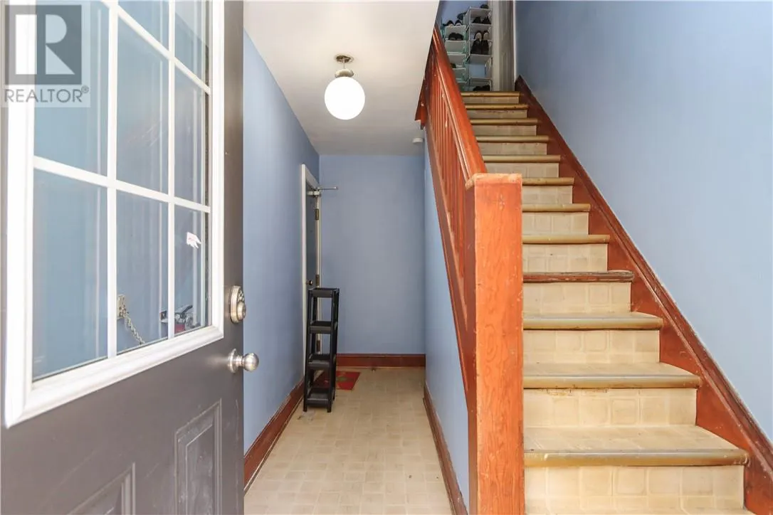 257 Oak Street
