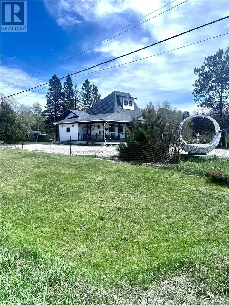 161 Highway 17 W