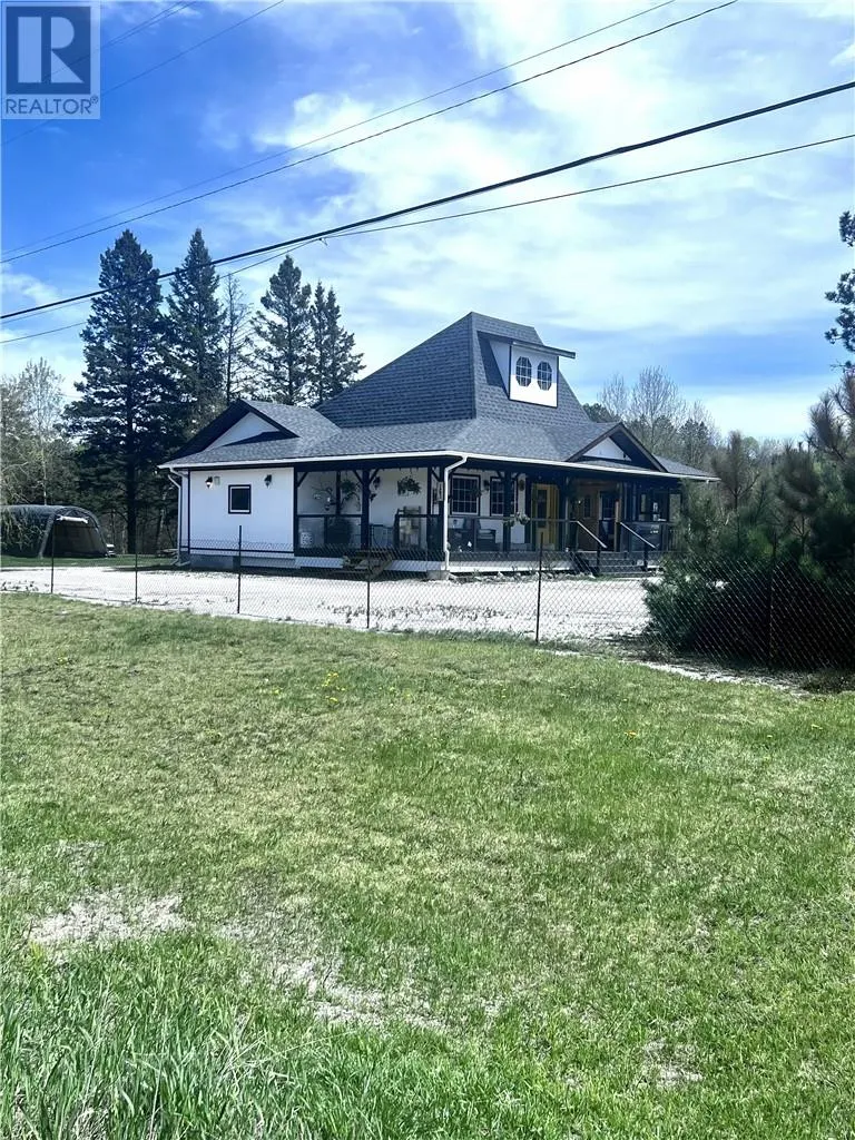 161 Highway 17 W