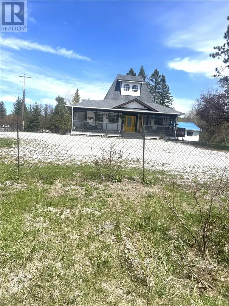161 Highway 17 W