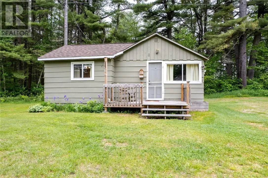 1806 Highway 17
