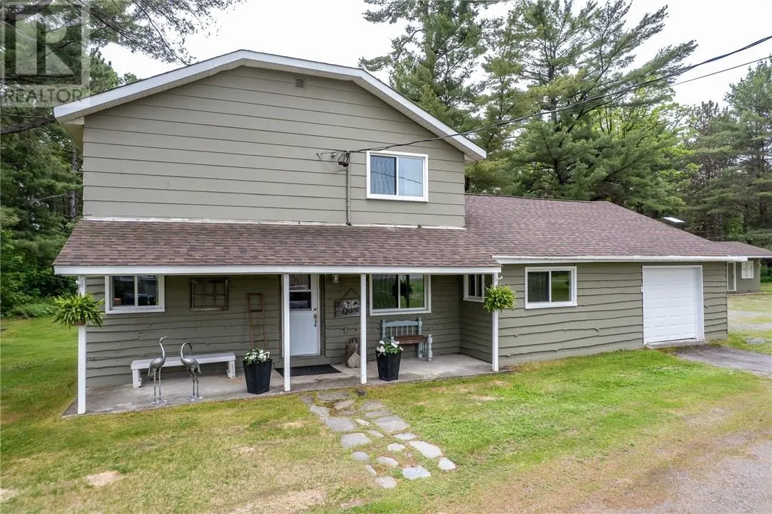 1806 Highway 17