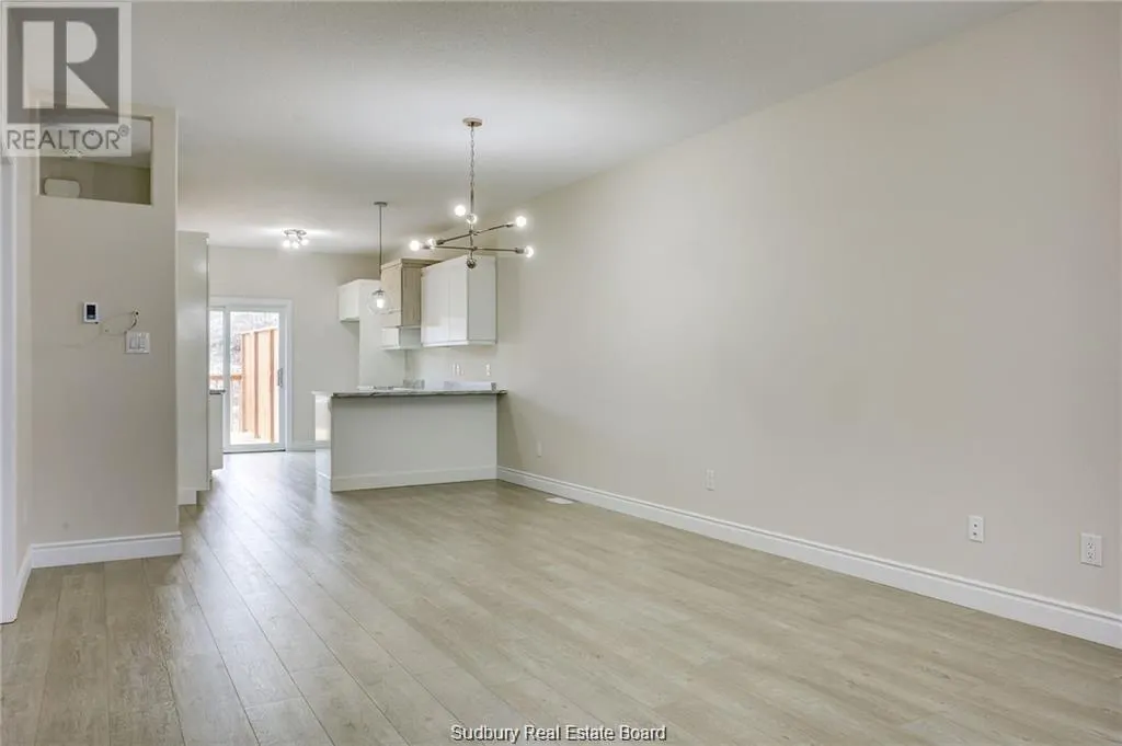 1509 Montrose