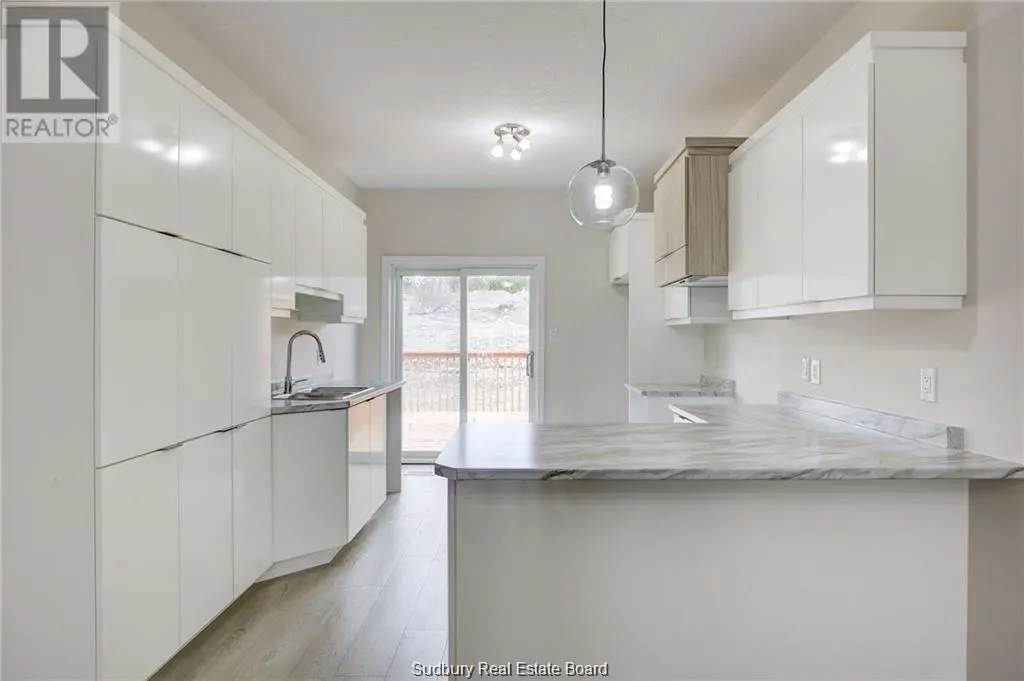 1509 Montrose