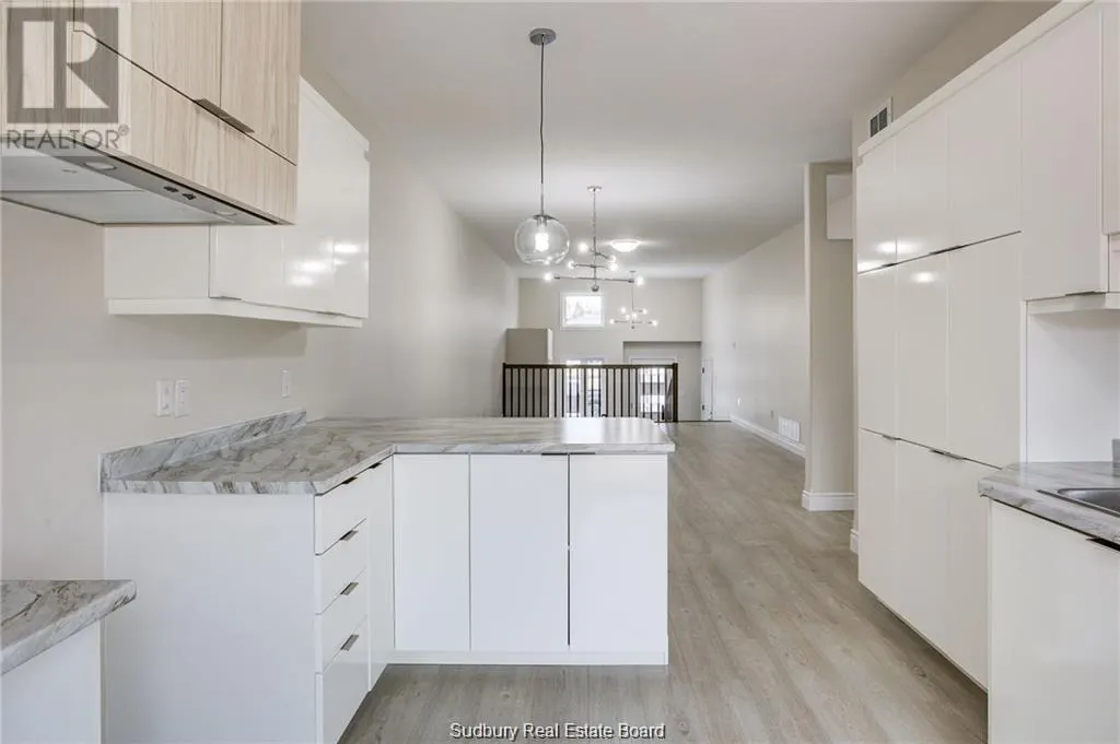 1509 Montrose
