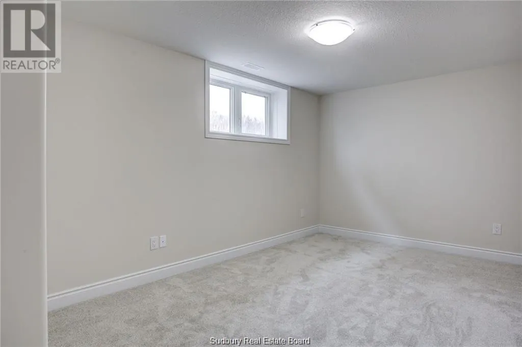 1509 Montrose