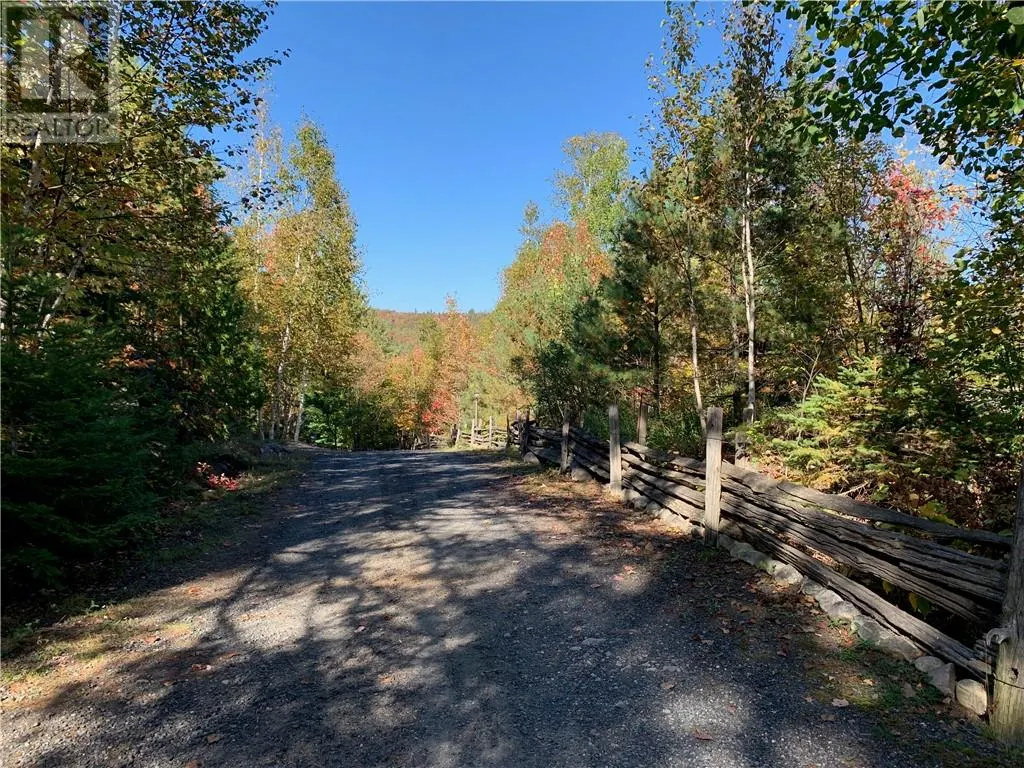 28 BEAVER POND Road