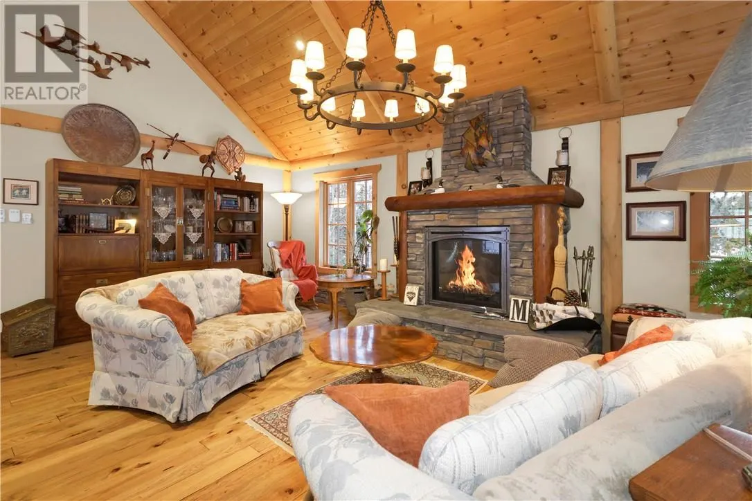28 BEAVER POND Road