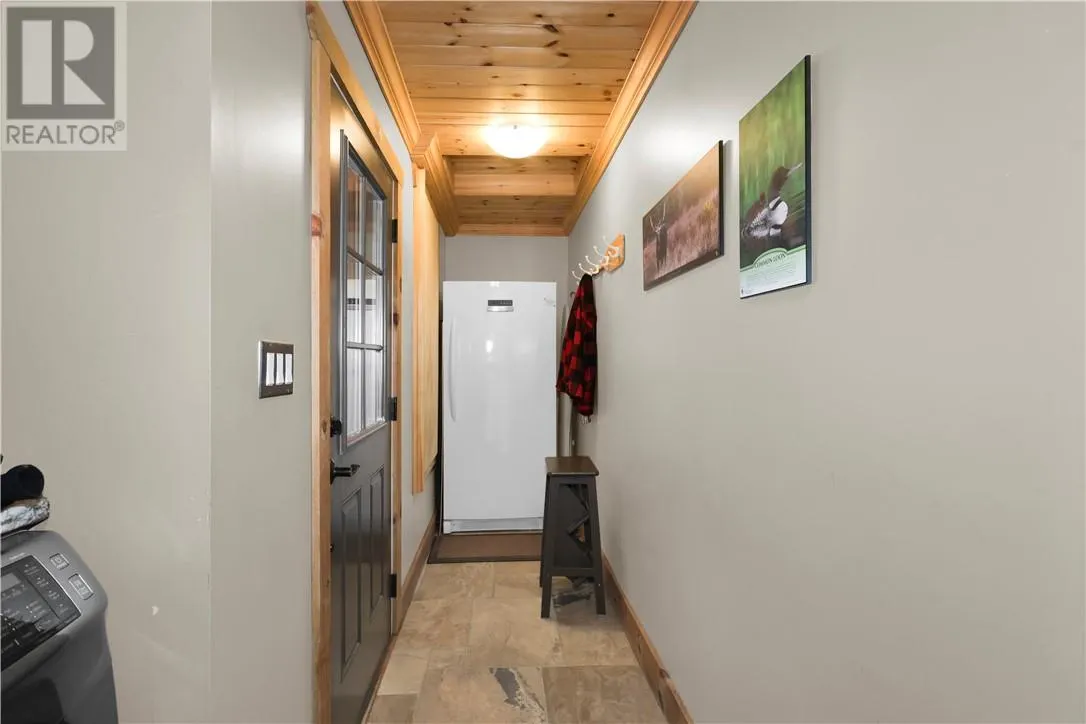 28 BEAVER POND Road