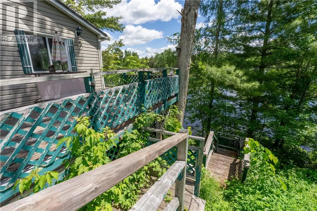274 Turenne Road