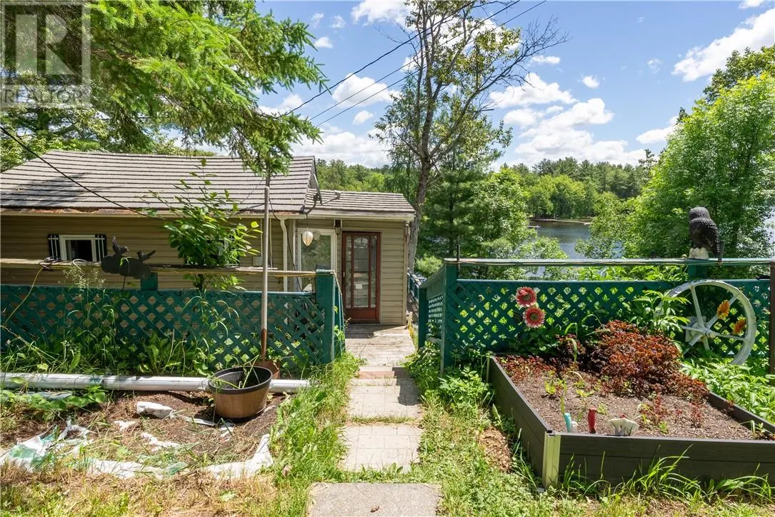 274 Turenne Road