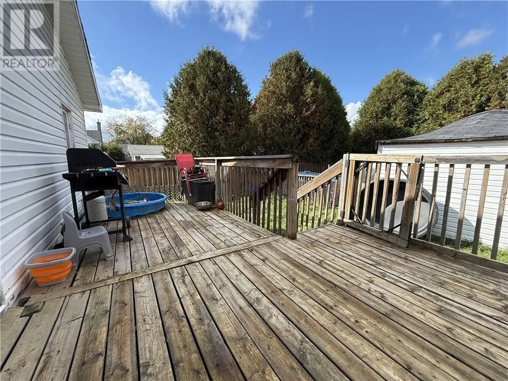 3297 Falconbridge Highway