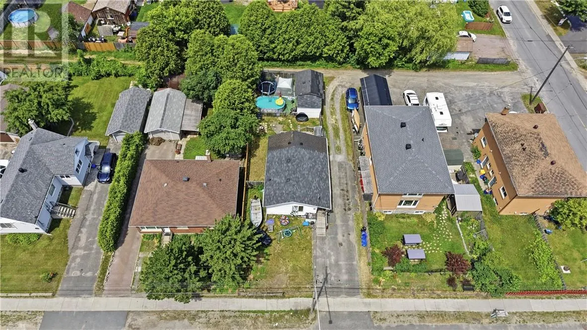 3297 Falconbridge Highway
