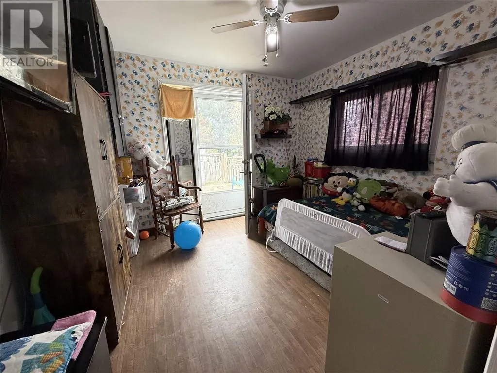 3297 Falconbridge Highway