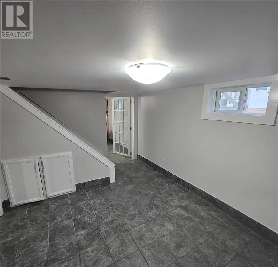 389 ONTARIO