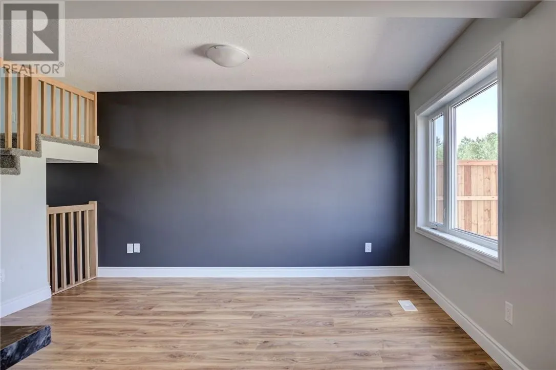 1503 Montrose